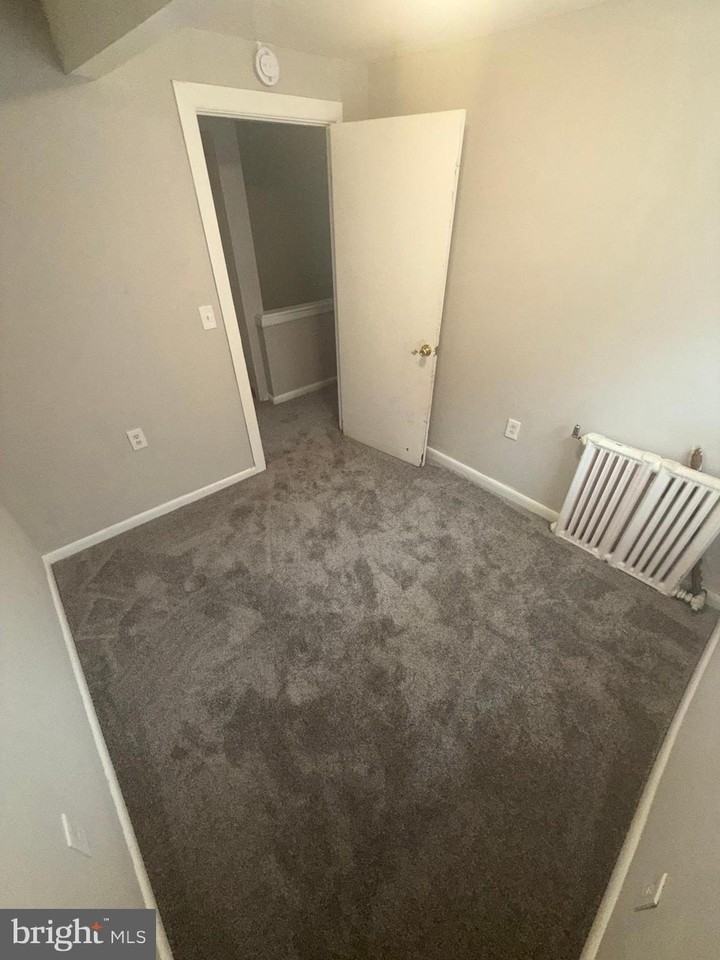 663 Kohn St Unit 2 #2 - Photo 5 of 23