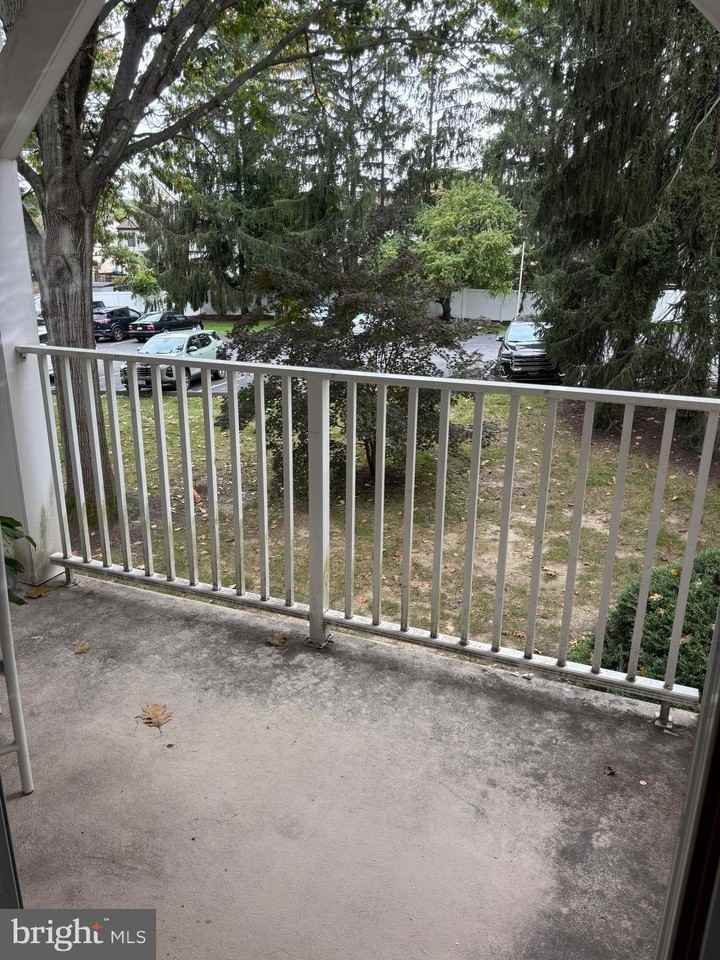 250 250 RIDGE Pike unit: Condo 250 - Photo 2 of 22