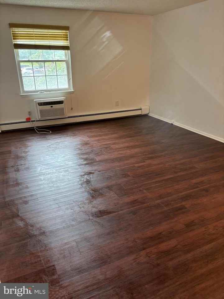 250 250 RIDGE Pike unit: Condo 250 - Photo 6 of 22