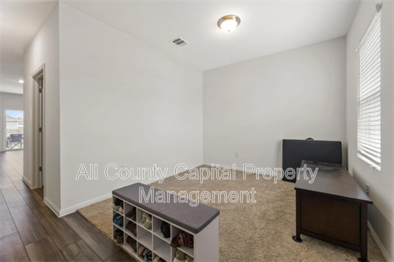 19605 Caymus Dr - Photo 4 of 26