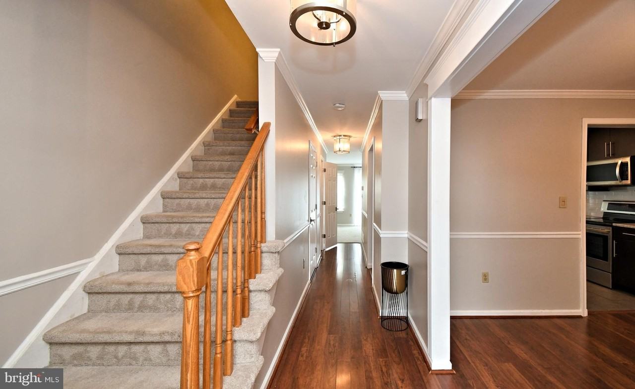 4258 Red Oak Ct - Photo 3 of 49