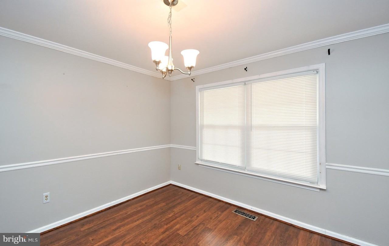 4258 Red Oak Ct - Photo 4 of 49