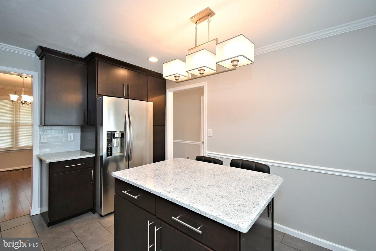 4258 Red Oak Ct - Photo 6 of 49