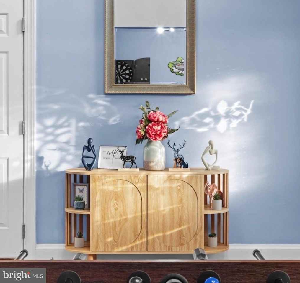 1141 Riverside Heights West - Photo 2 of 27