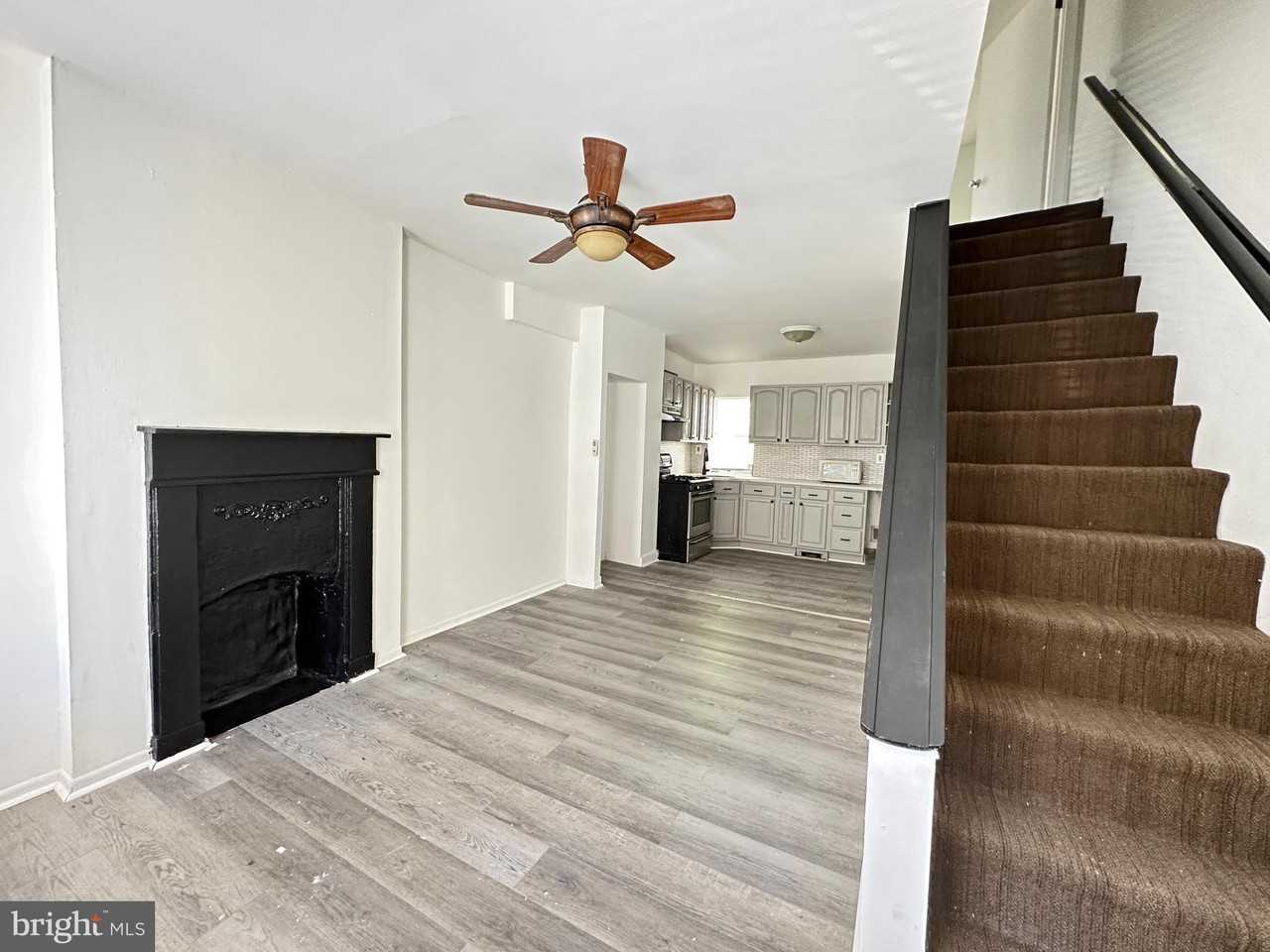 1026 S Cleveland St - Photo 6 of 31