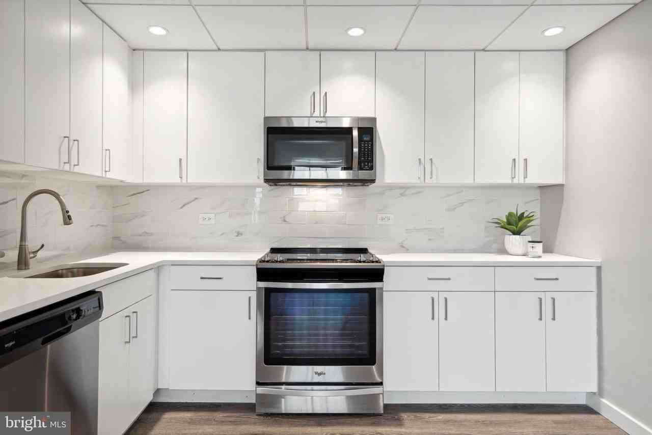 101 Chester Pike - Photo 3 of 42