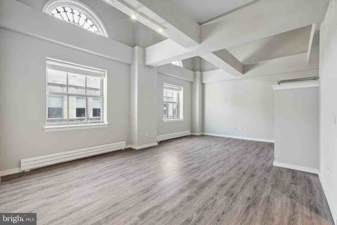 101 Chester Pike - Photo 5 of 42