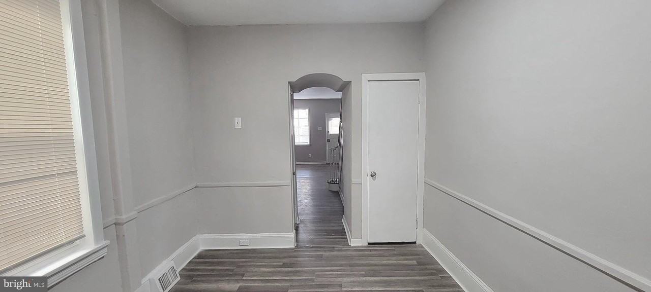 2622 E Ann St - Photo 6 of 19