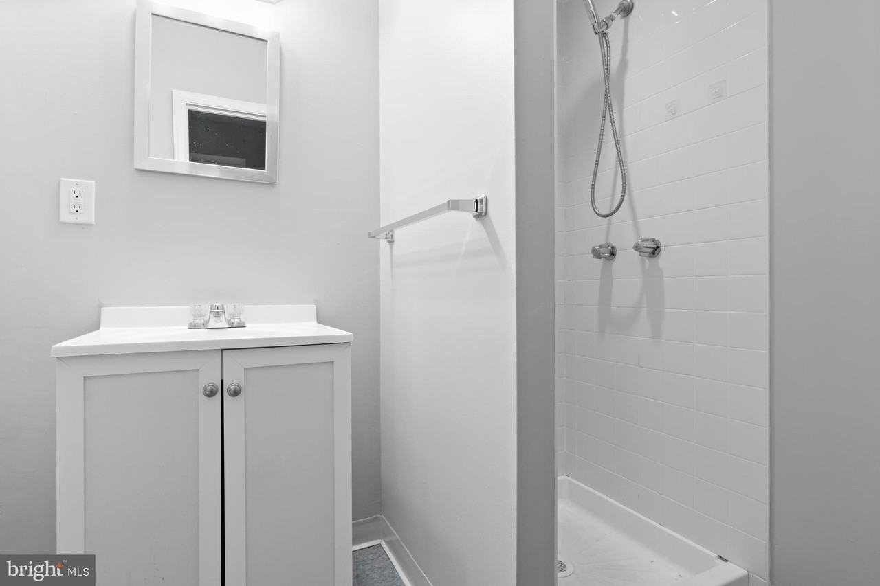 1225 Diamond St - Photo 6 of 13