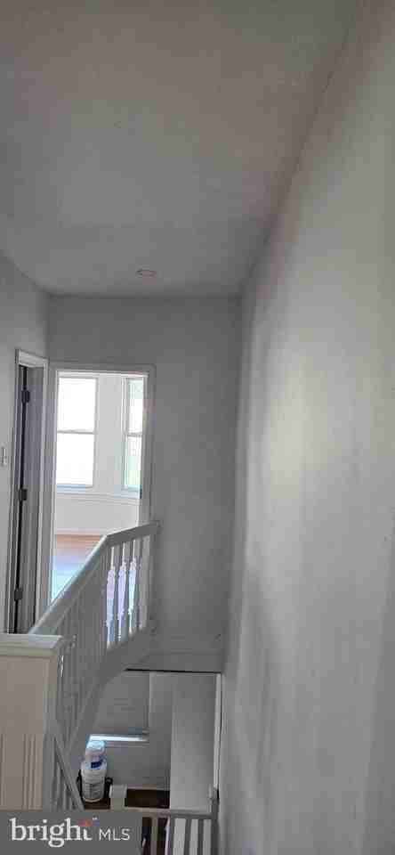 2714 W Albert St - Photo 6 of 8