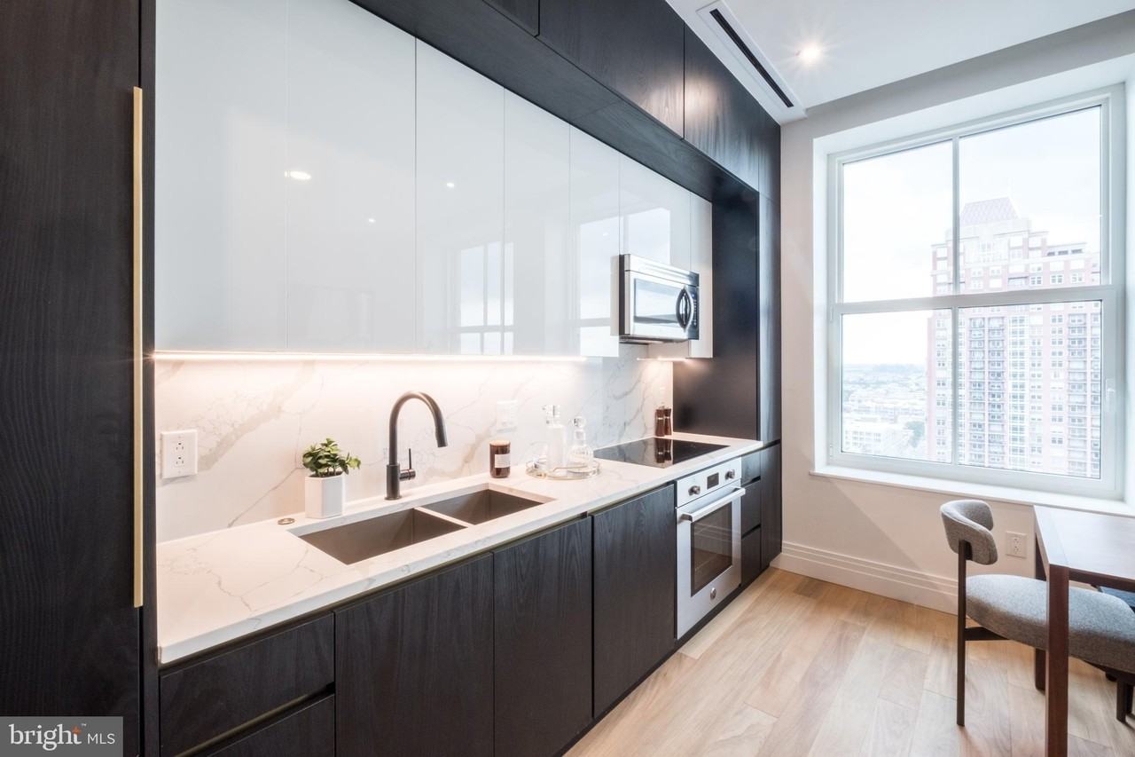 1401 Spruce St Unit 1bed #1011 - Photo 4 of 7