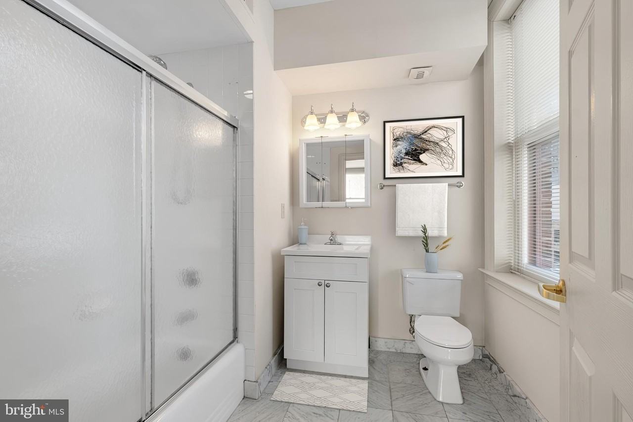 204 South 17th Street #5H - Photo 4 of 15