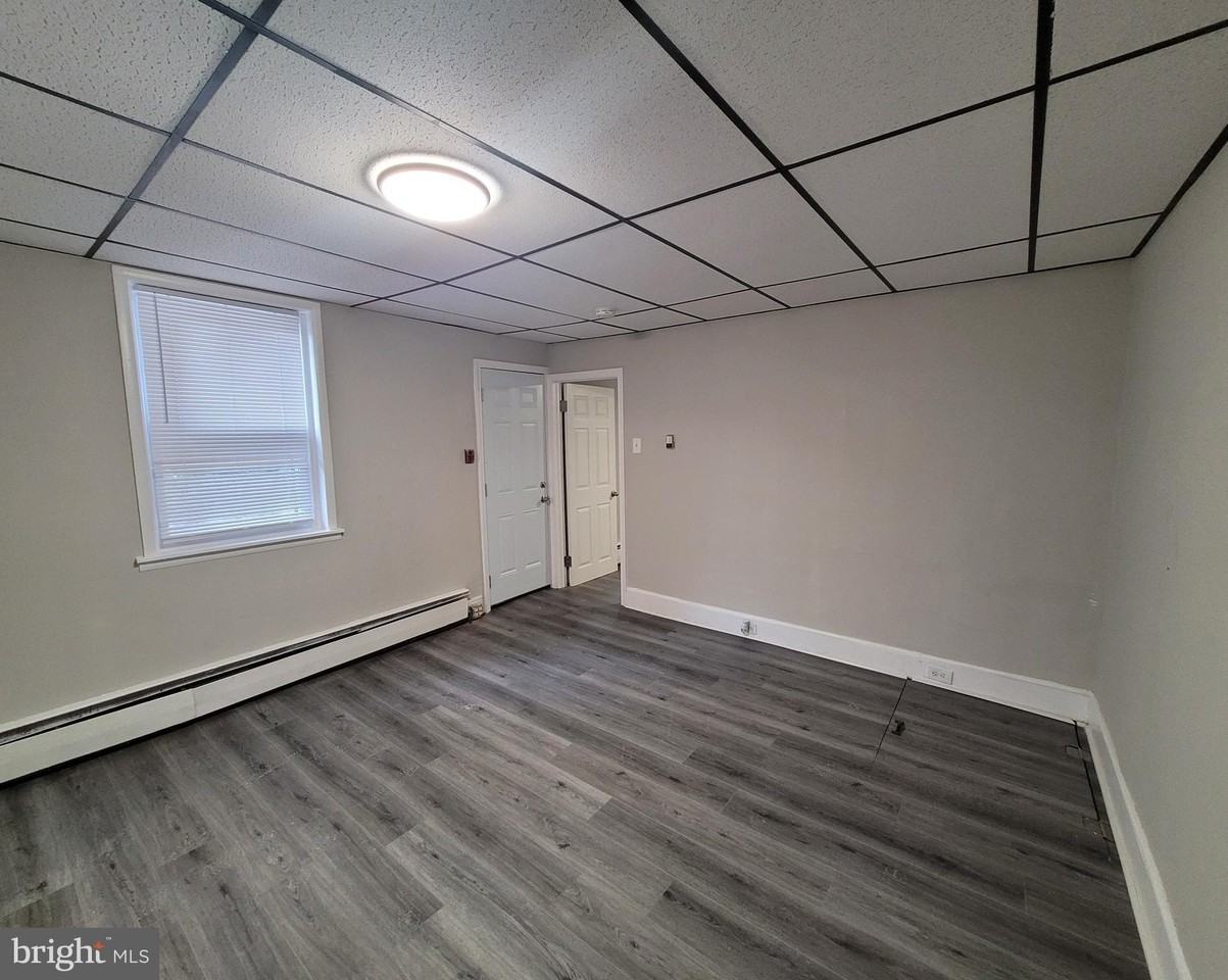 439 North Simpson Street #2 - Photo 6 of 15