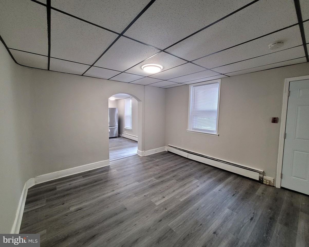 439 North Simpson Street #2 - Photo 7 of 15