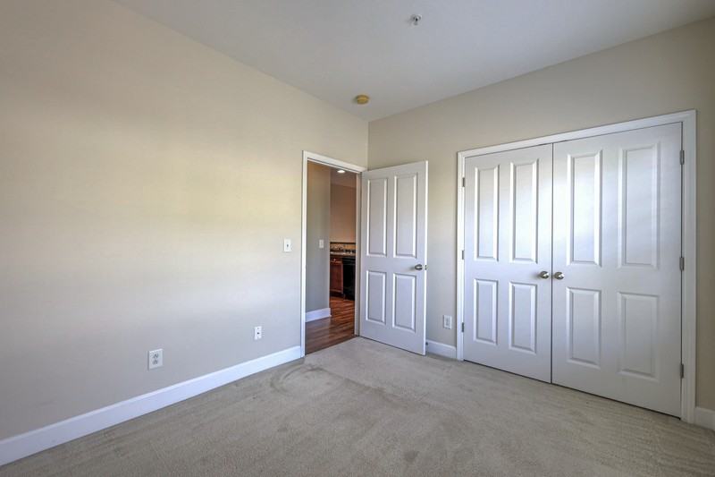 8511 Burnham Ln - Photo 6 of 10