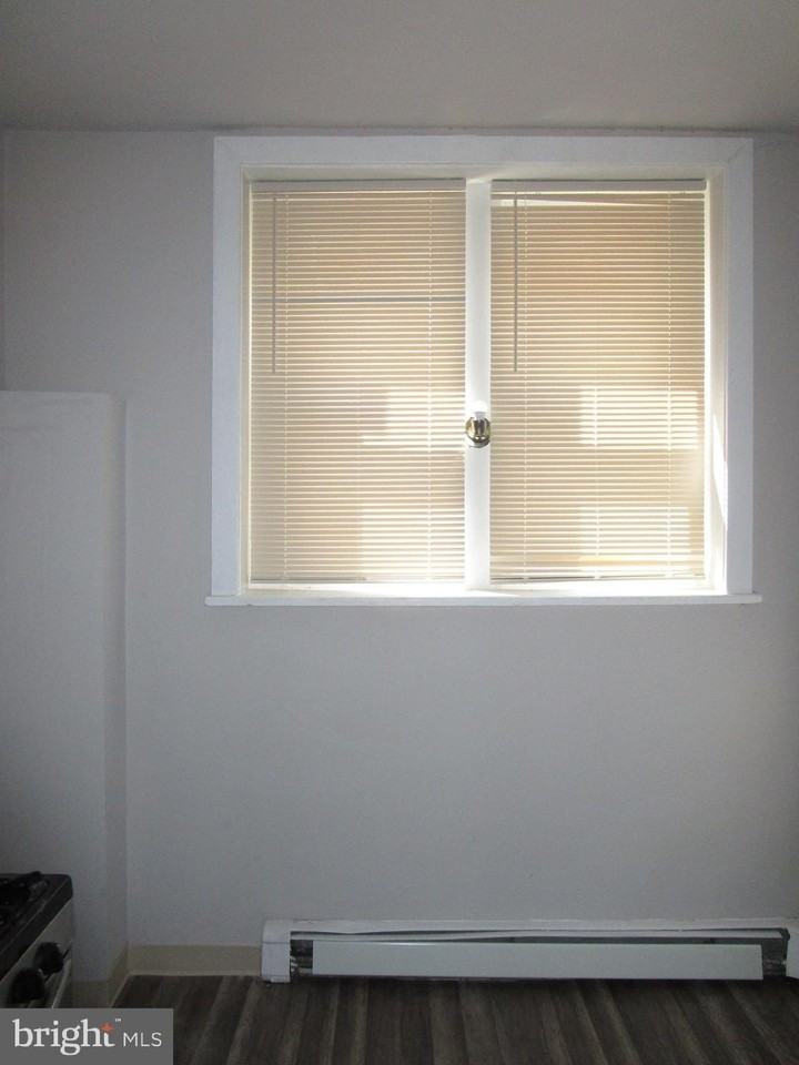 5358 Woodland Ave Apt 1st #1stFLREAR - Photo 7 of 11