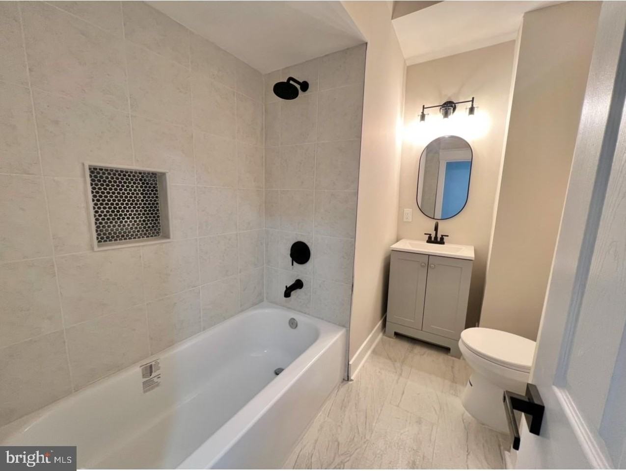 5548 Matthews St - Photo 4 of 7