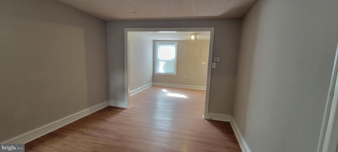 225 Sparks St - Photo 2 of 26