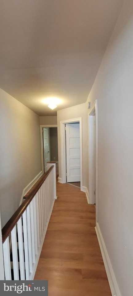 225 Sparks St - Photo 7 of 26