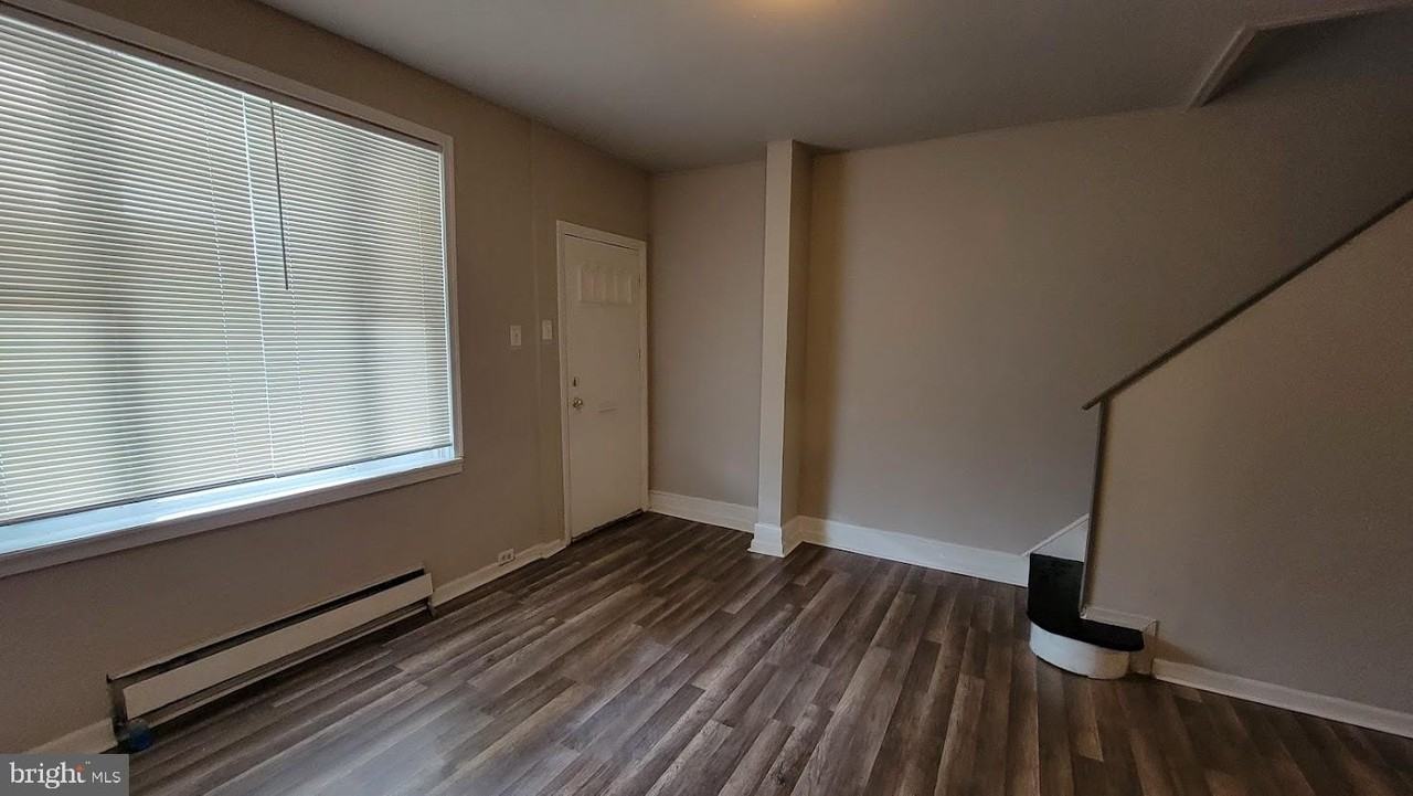 5431 Malcolm St - Photo 7 of 26