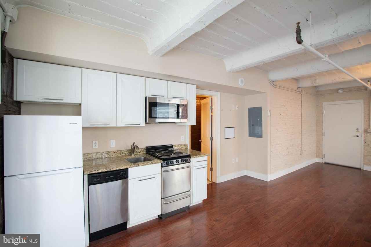 1501 Locust St Unit 901 #901 - Photo 6 of 14