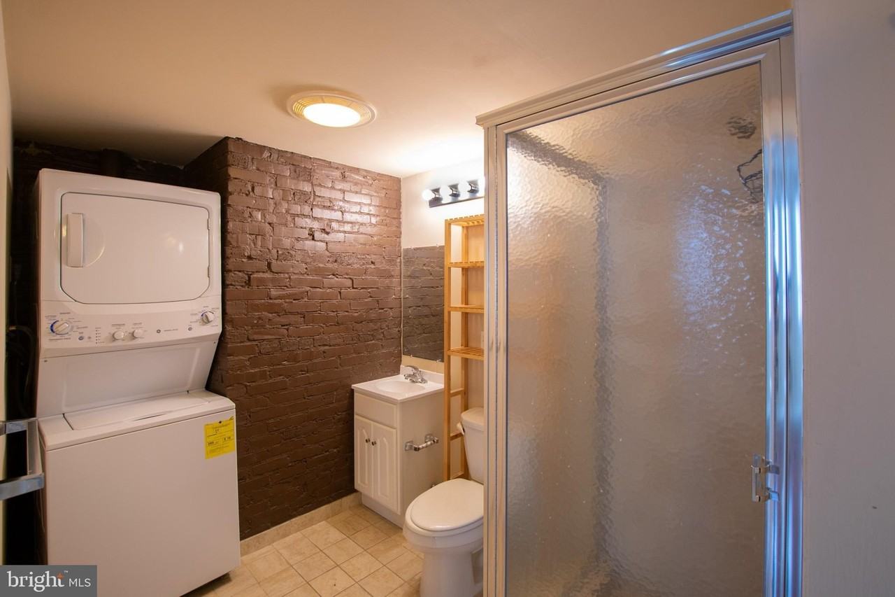 1501 Locust St Unit 901 #901 - Photo 7 of 13