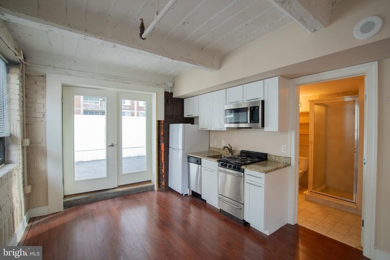 1501 Locust St Unit 901 #901 - Photo 2 of 14