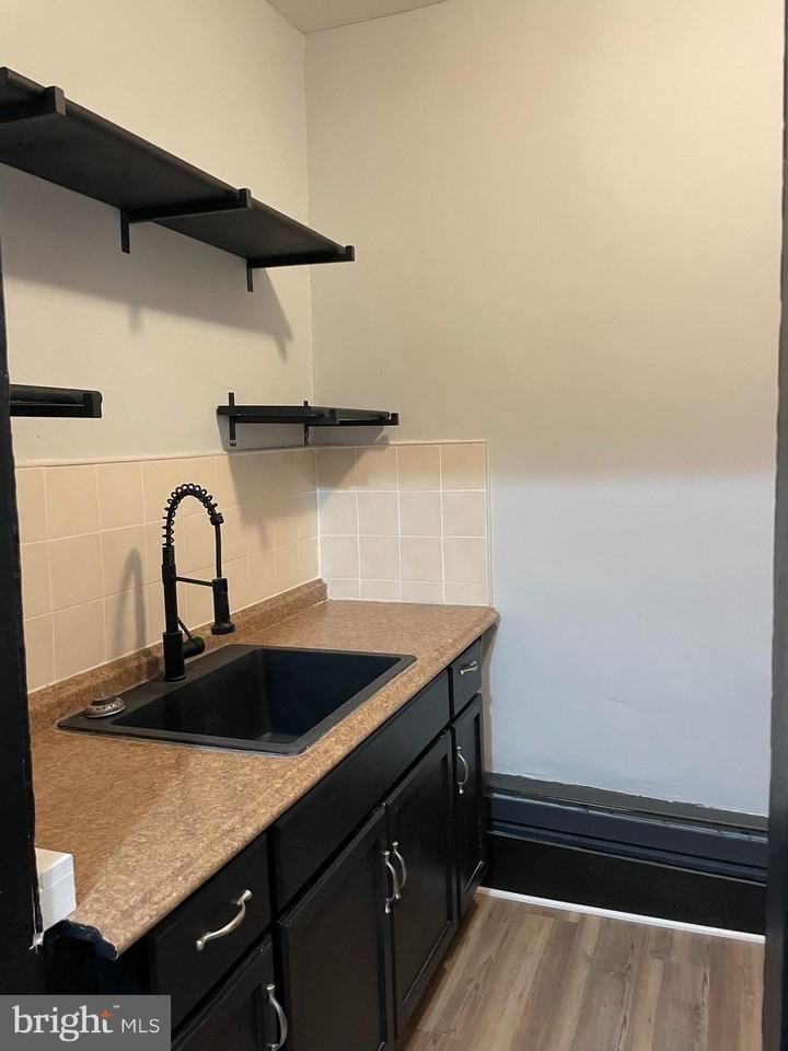 3820 North Broad Street #5 - Photo 6 of 16