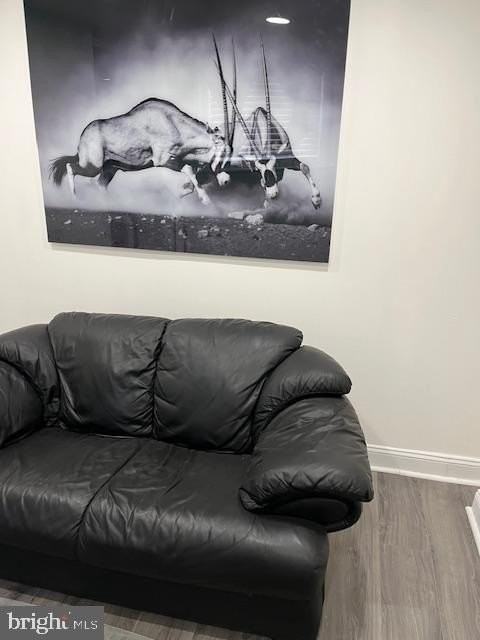 1517 North Sydenham Street #B - Photo 2 of 9