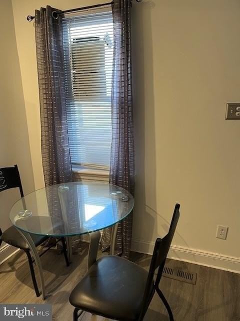 1517 North Sydenham Street #B - Photo 4 of 9