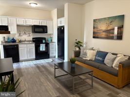 featured image of 1000 Diamond St Unit D #D