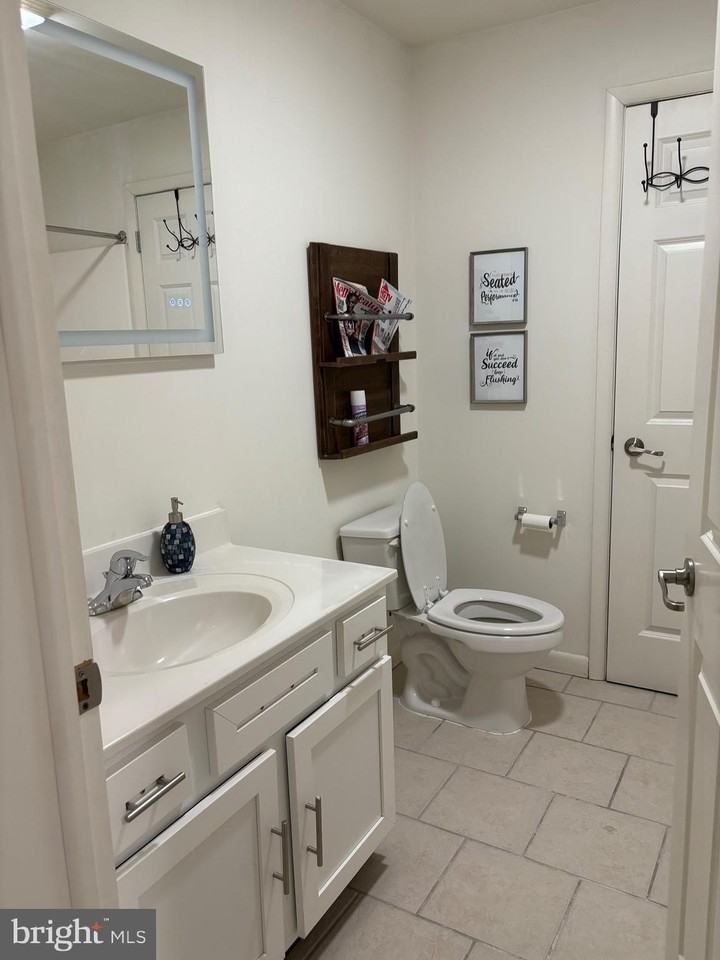 1000 Diamond St Unit D #D - Photo 6 of 26