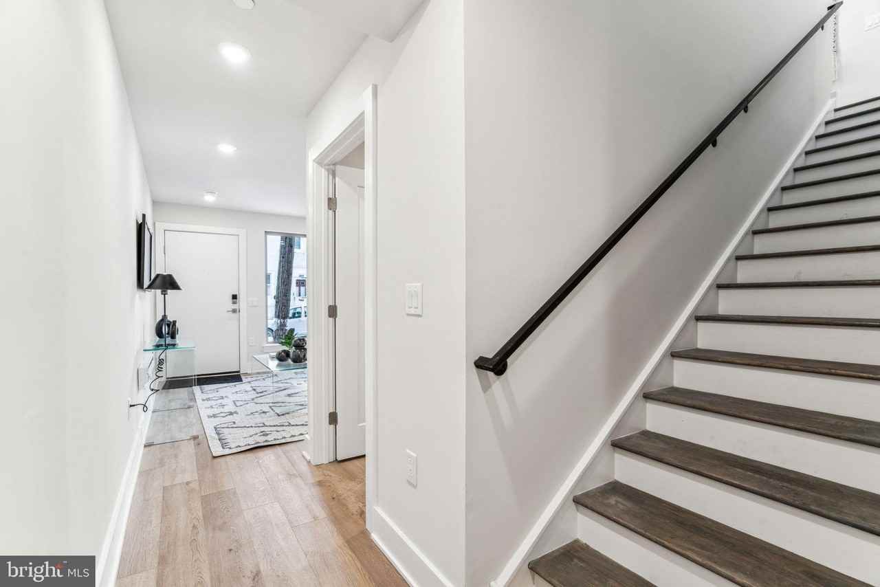 3205 N 35th St Unit 7a #7A - Photo 4 of 42