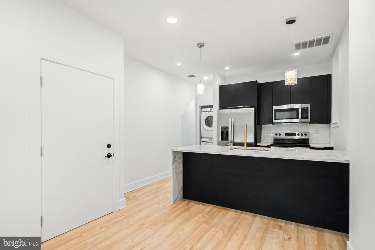 1949 N 32nd St Unit 1 #1 - Photo 3 of 10