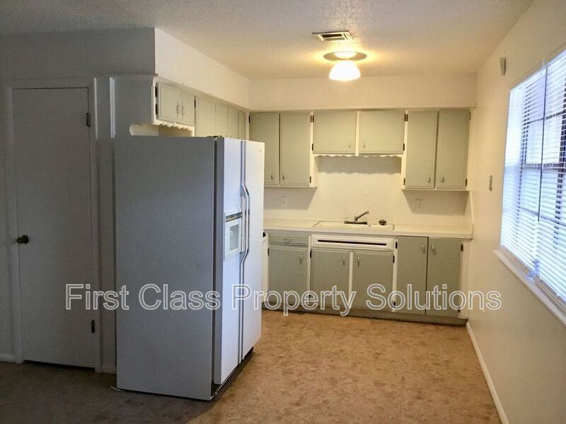 1104 N Carol Ln #C - Photo 2 of 17