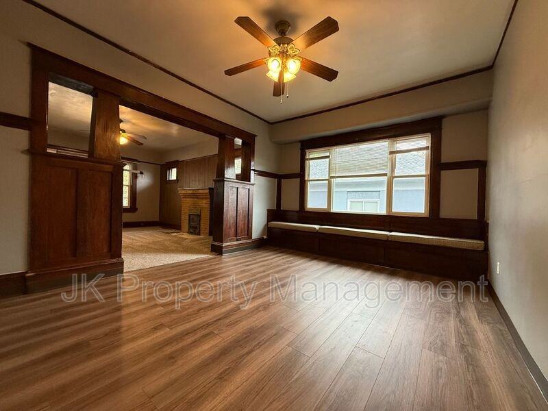 609 6th Ave N - Photo 2 of 42