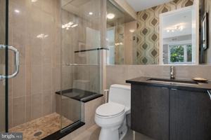 featured image of 707 S 15th St