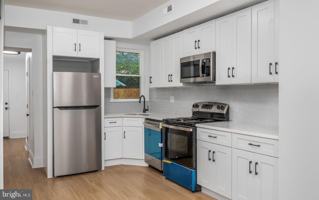 featured image of 2042 E Somerset St