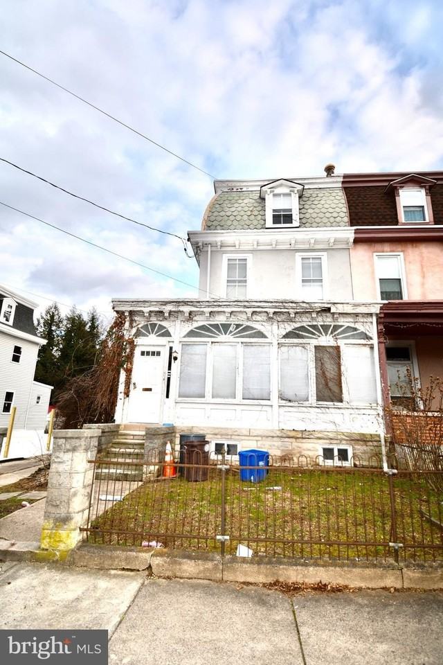 38 W Seymour St Unit 3 #3 - Photo 2 of 11