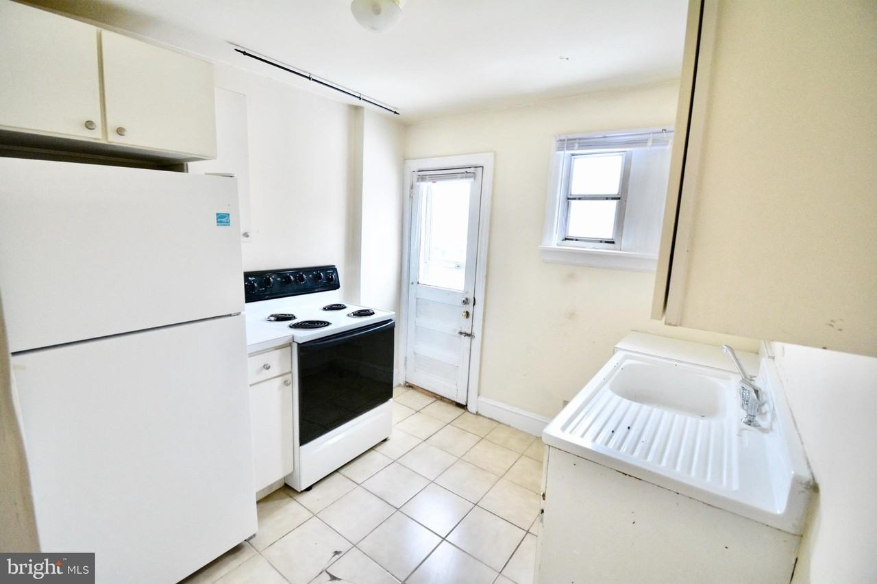 38 W Seymour St Unit 3 #3 - Photo 7 of 11