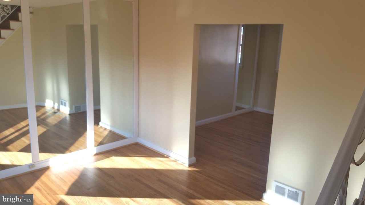 3612 Winona Street - Photo 4 of 10