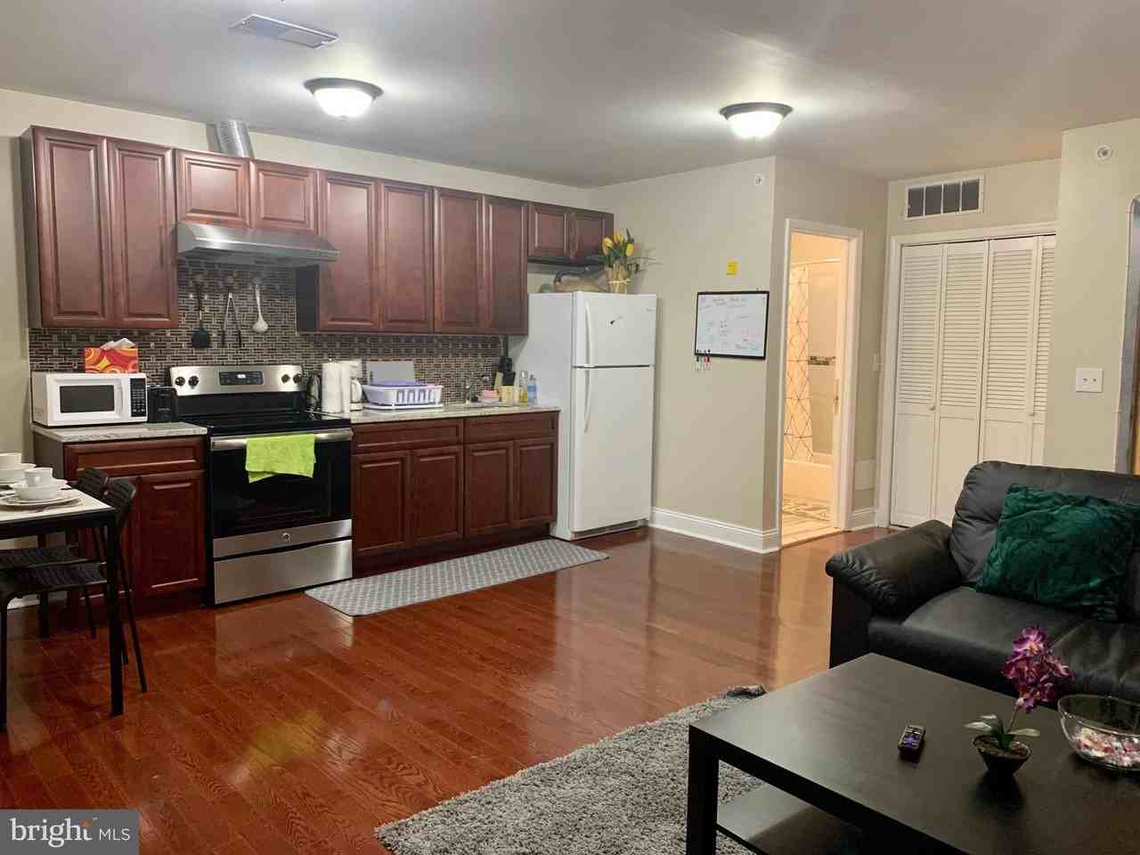 1211 Race St Unit 3r #3R - Photo 4 of 14