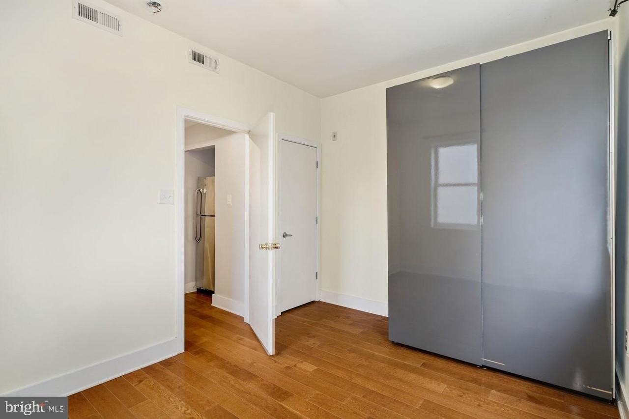 1641 Christian St Apt 2 #2 - Photo 5 of 15