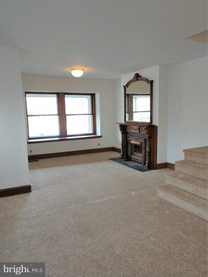 7738 Ardleigh St - Photo 4 of 32