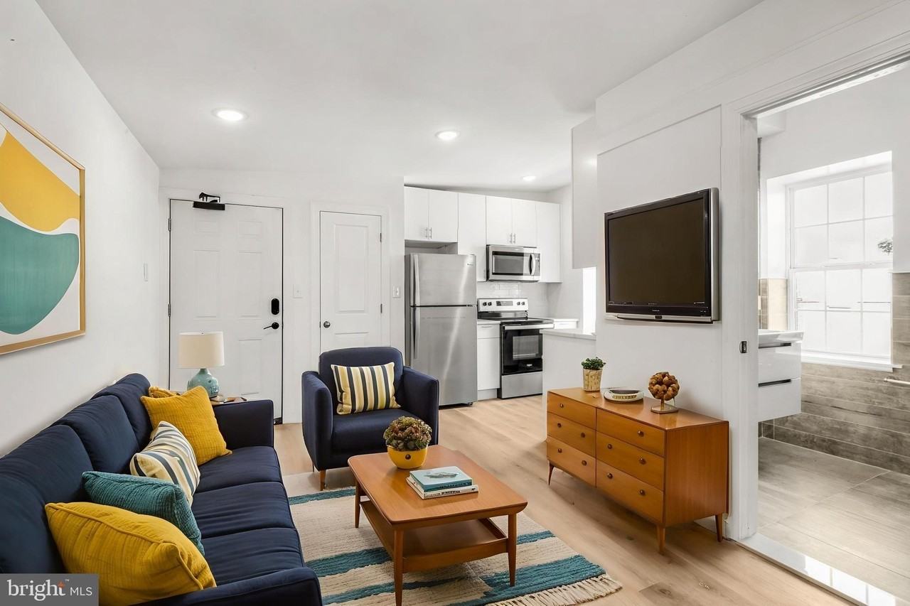 2046 E Huntingdon St Unit 3f #3F