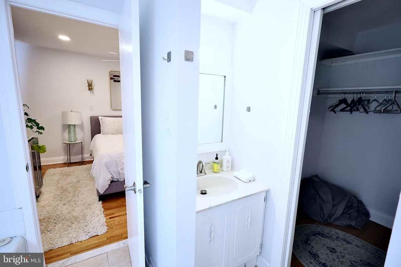 701 Lombard St - Photo 3 of 50