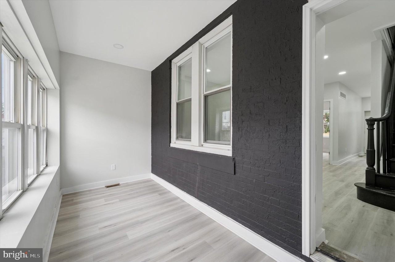 6055 Allman St - Photo 2 of 15