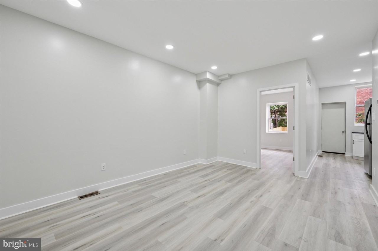 6055 Allman St - Photo 5 of 15