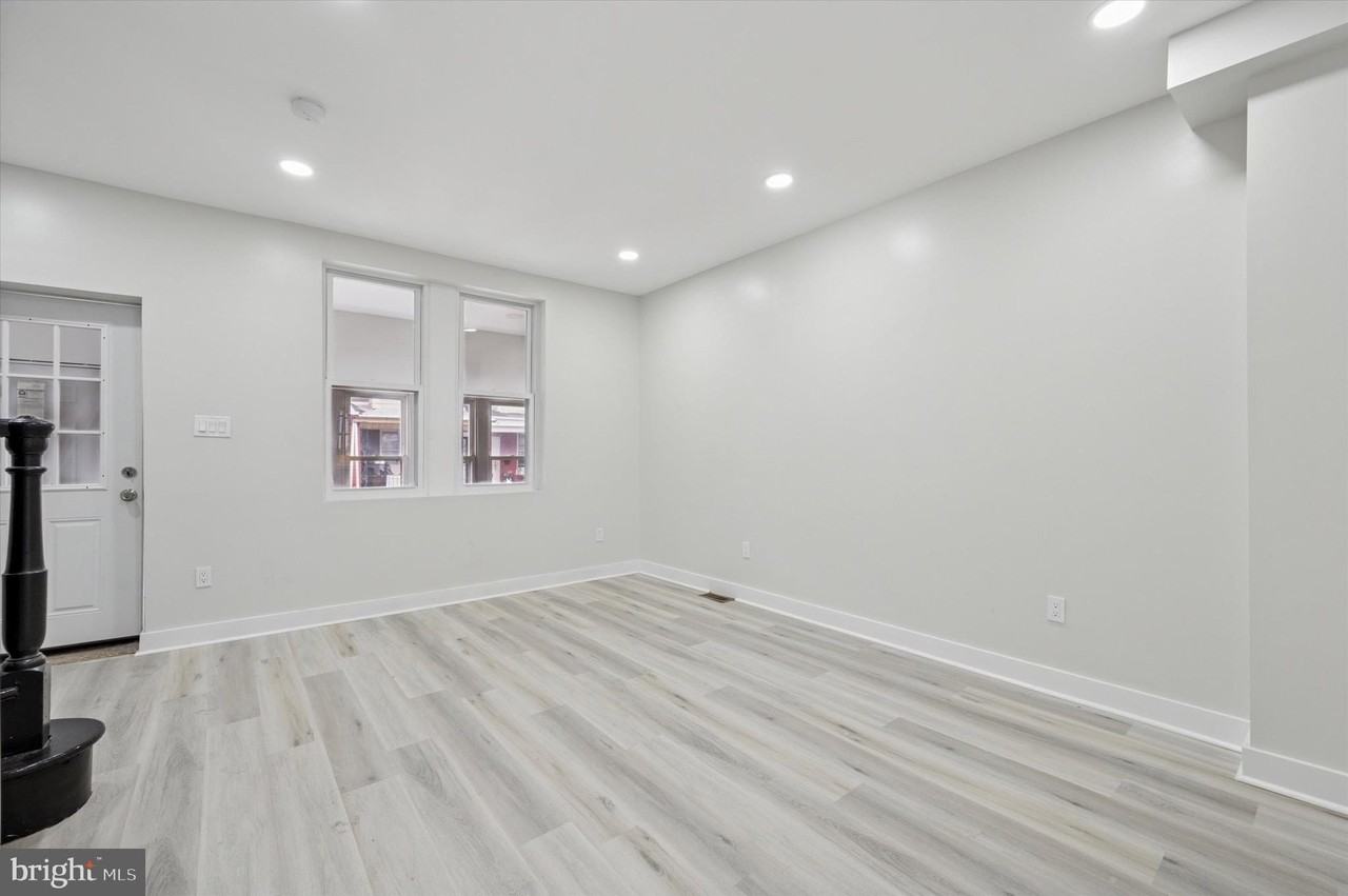 6055 Allman St - Photo 6 of 15