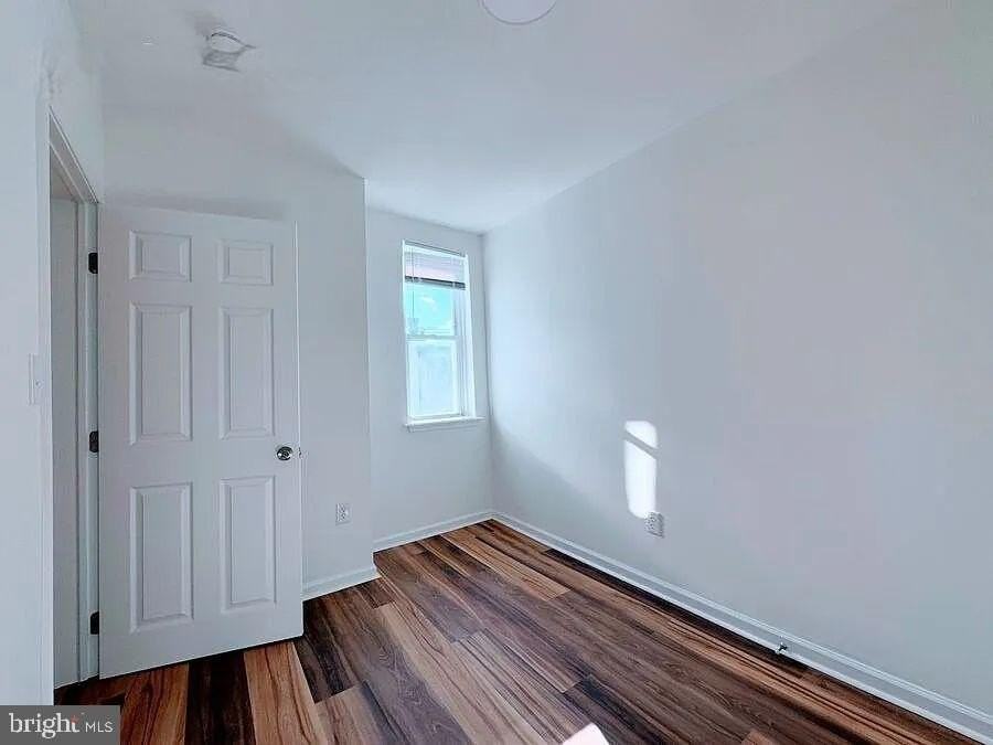 152 W Wishart St - Photo 5 of 14